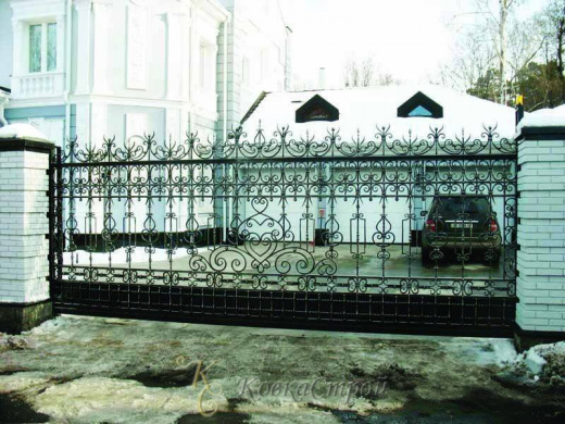 195. Ворота